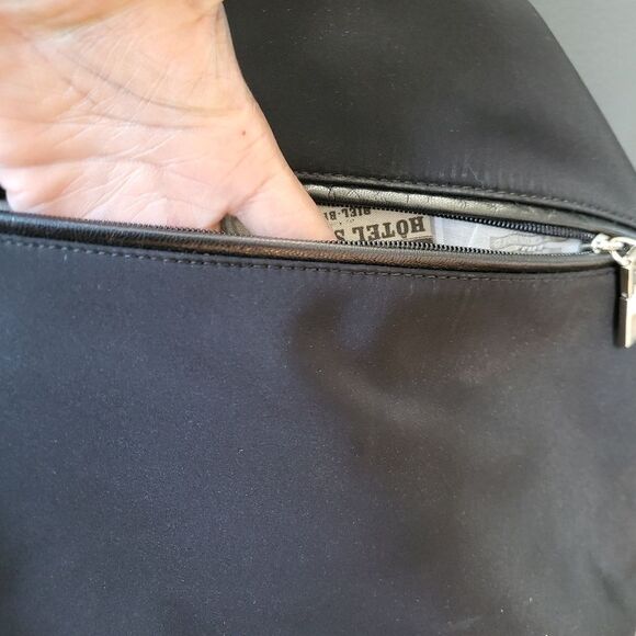 HOBO INTERNATIONAL BLACK NYLON / LEATHER LARGE Shoulder TOTE BAG 18 X 13 - Picture 12 of 12